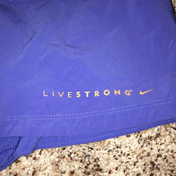 Shorts - Picture 2 of 5